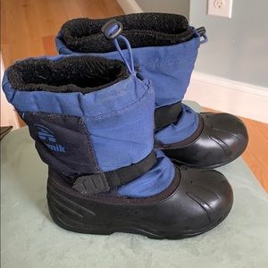 Kamik size 1 boys boots Used condition